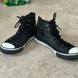 Converse Winter Shearling Gore Tex Hi Top size 9.5 (fits smaller, read desc)